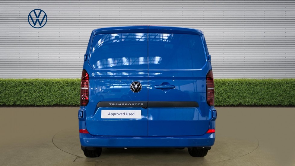 Volkswagen Transporter T32 Lwb Diesel 2.0 TDI 150 Commerce Pro Van Auto [5 Plus] - Image 8