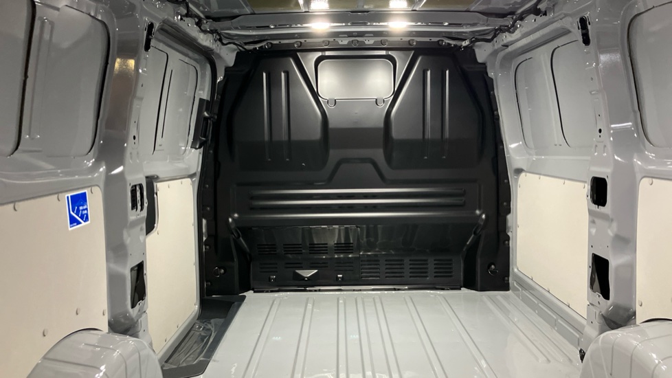 Volkswagen Transporter T32 Swb Electric 160kW 65kWh Commerce Pro Van Auto [5 Plus] - Image 20