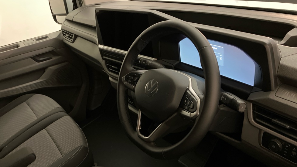 Volkswagen Transporter T32 Swb Electric 160kW 65kWh Commerce Pro Van Auto [5 Plus] - Image 6