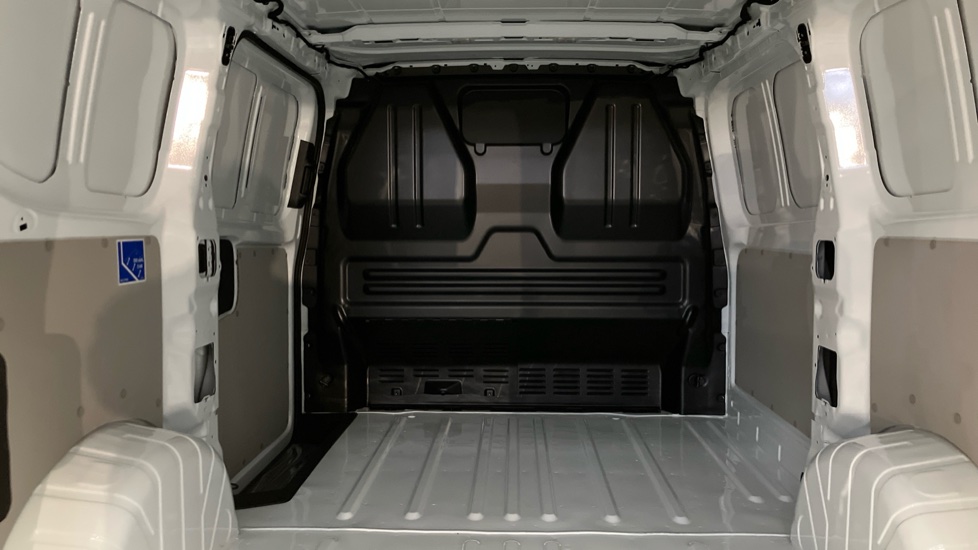 Volkswagen Transporter T32 Swb Electric 160kW 65kWh Commerce Pro Van Auto [5 Plus] - Image 20
