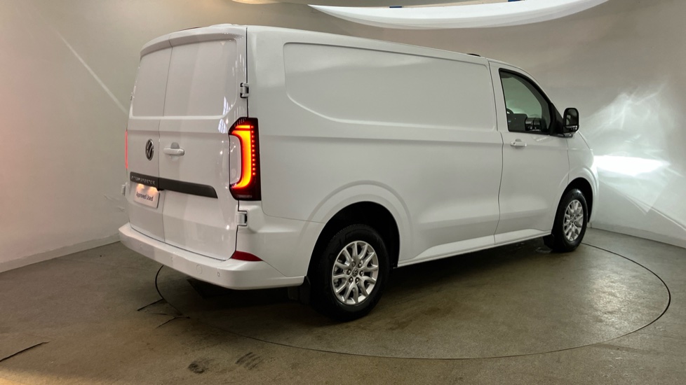 Volkswagen Transporter T32 Swb Electric 160kW 65kWh Commerce Pro Van Auto [5 Plus] - Image 34