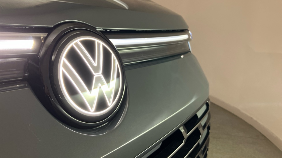 Volkswagen Tayron 1.5 TSI eHybrid Elegance 5dr DSG6 Estate - Image 29