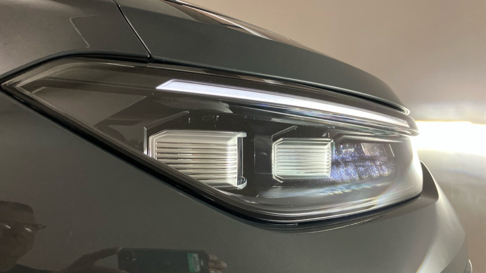 Volkswagen Tayron 1.5 TSI eHybrid Elegance 5dr DSG6 Estate - Image 34
