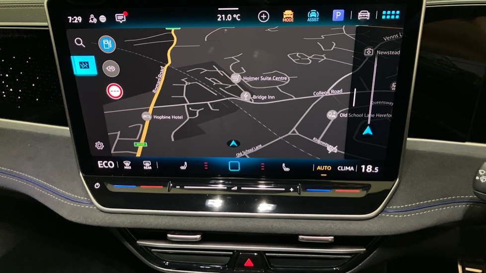 Volkswagen Passat 1.5 TSI eHybrid 272 R-Line 5dr DSG Estate - Image 12