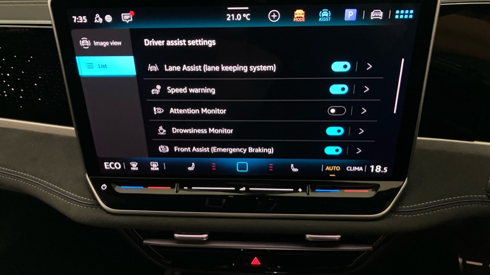 Volkswagen Passat 1.5 TSI eHybrid 272 R-Line 5dr DSG Estate - Image 35