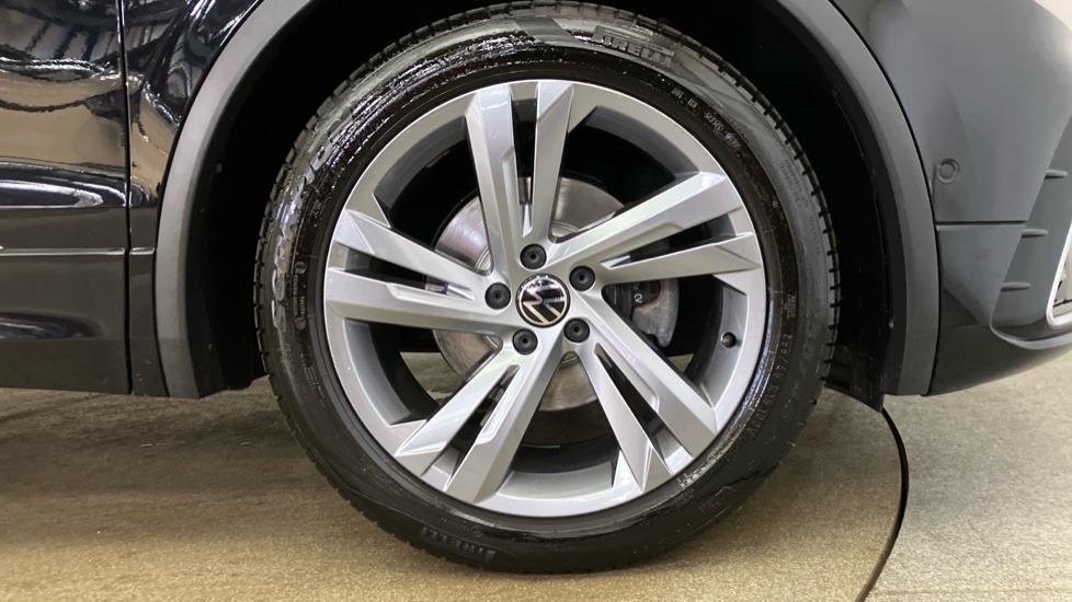 Volkswagen Tiguan 1.5 TSI 150 R-Line Edition 5dr DSG Petrol Estate - Image 5