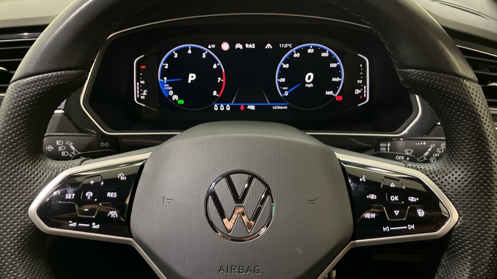Volkswagen Tiguan 1.5 TSI 150 R-Line Edition 5dr DSG Petrol Estate - Image 10