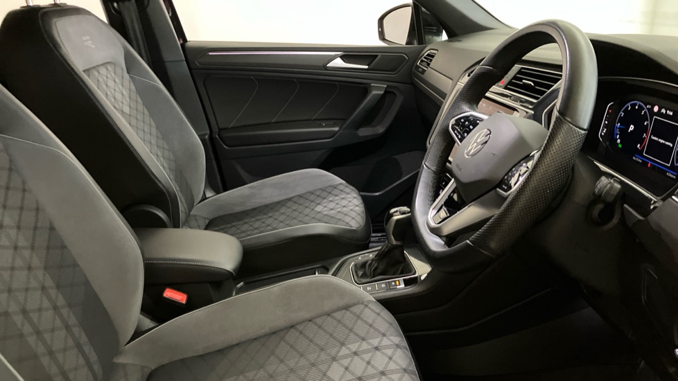 Volkswagen Tiguan 1.5 TSI 150 R-Line Edition 5dr DSG Petrol Estate - Image 28