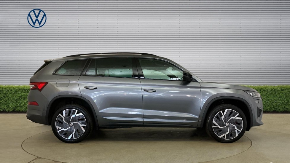 Skoda Kodiaq 2.0 TSI 245 vRS 4x4 5dr DSG [7 Seat] Petrol Estate - Image 4