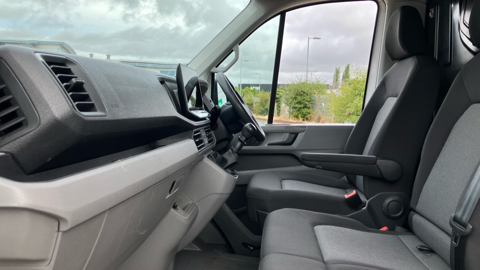 Volkswagen Crafter Cr35 Mwb Diesel Fwd 2.0 TDI 140PS Commerce Plus High Roof Van - Image 21