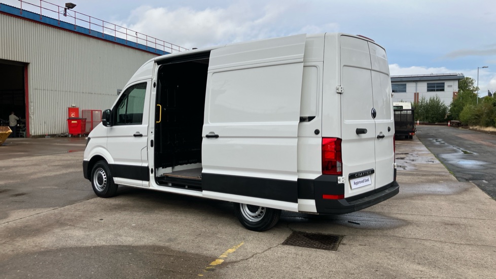Volkswagen Crafter Cr35 Mwb Diesel Fwd 2.0 TDI 140PS Commerce Plus High Roof Van - Image 30