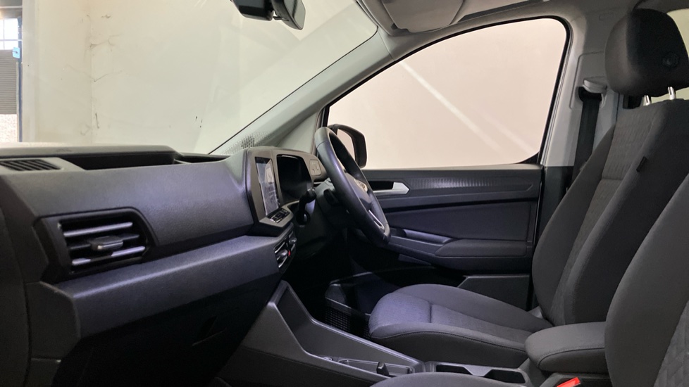 Volkswagen Caddy 1.5 TSI Life 5dr DSG Petrol Estate - Image 24