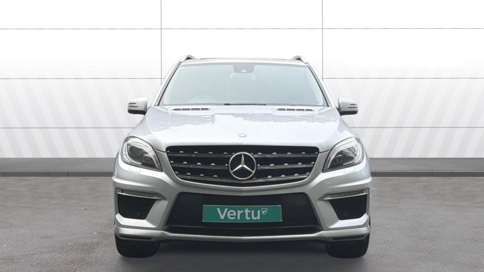 Mercedes-AMG M-Class ML63 AMG 5dr Auto Petrol Station Wagon - Image 3