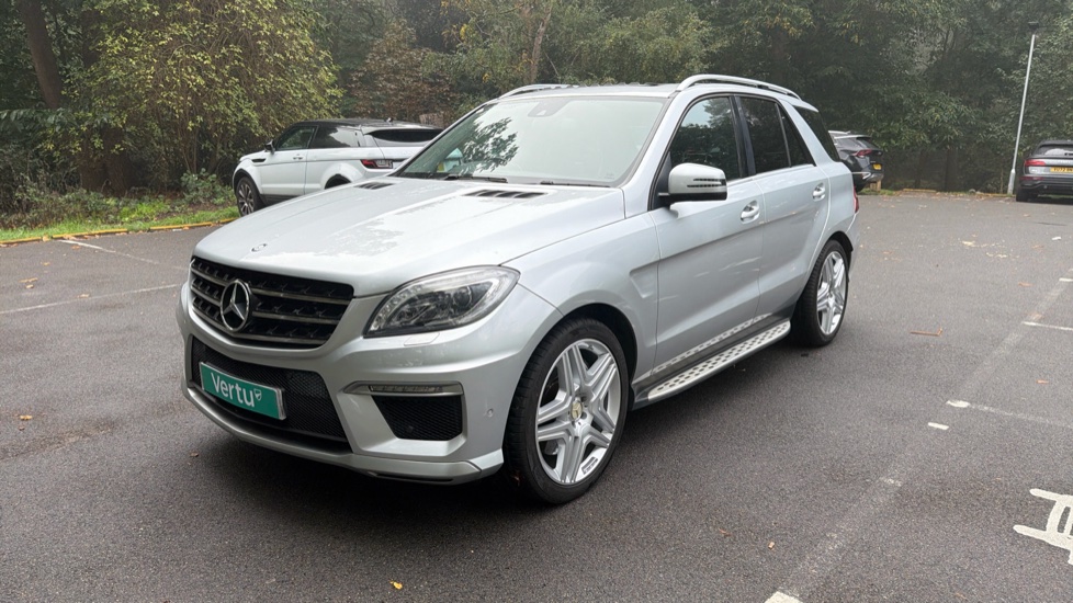 Mercedes-AMG M-Class ML63 AMG 5dr Auto Petrol Station Wagon - Image 25