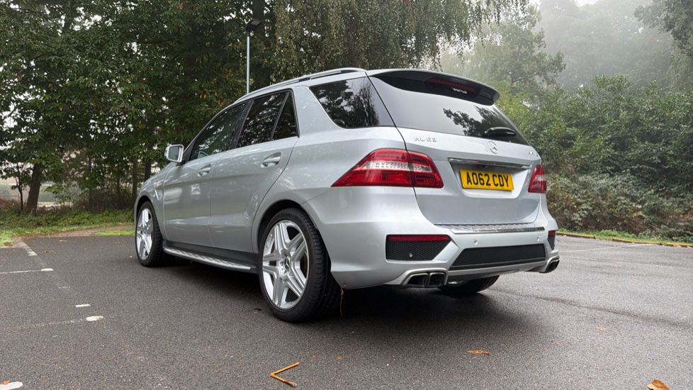 Mercedes-AMG M-Class ML63 AMG 5dr Auto Petrol Station Wagon - Image 36