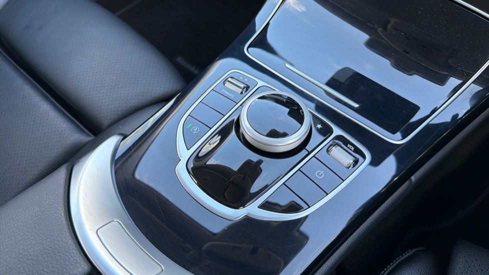 Mercedes-Benz C-Class C250d SE 5dr 9G-Tronic Diesel Estate - Image 13