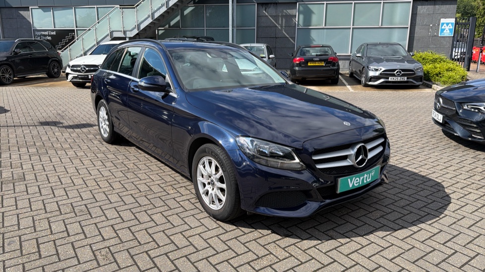 Mercedes-Benz C-Class C250d SE 5dr 9G-Tronic Diesel Estate - Image 21
