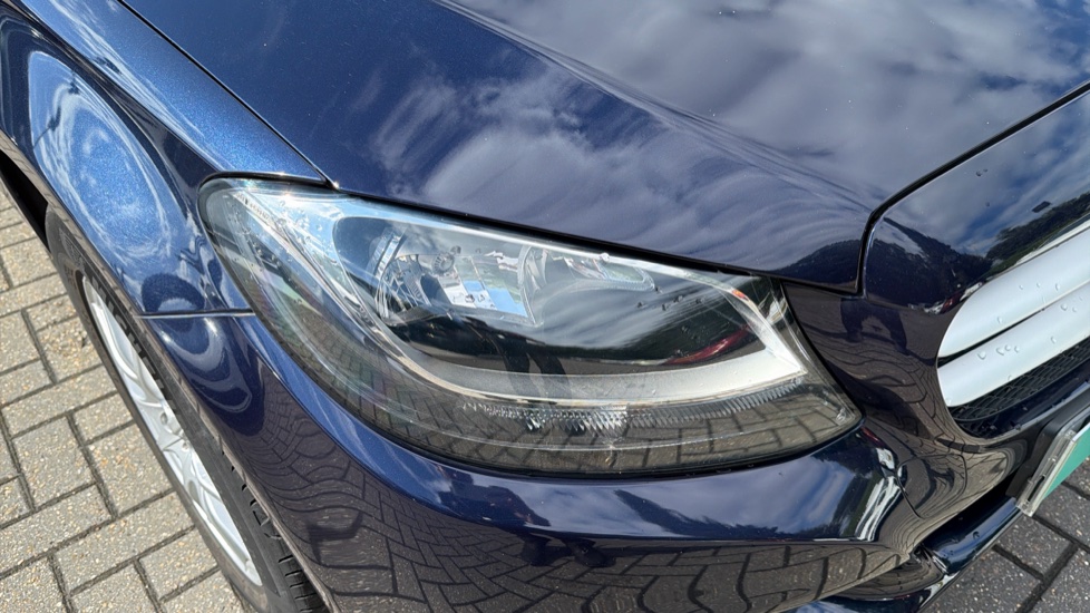 Mercedes-Benz C-Class C250d SE 5dr 9G-Tronic Diesel Estate - Image 22