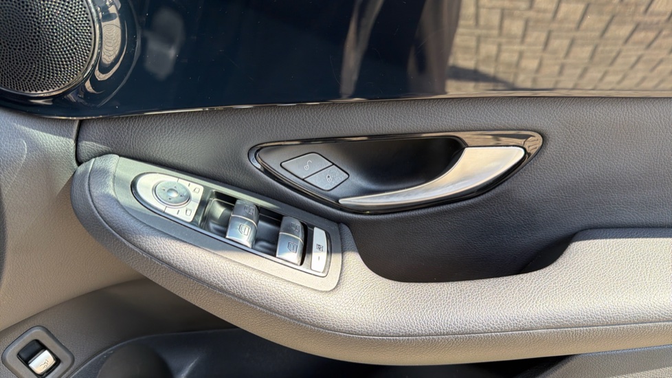 Mercedes-Benz C-Class C250d SE 5dr 9G-Tronic Diesel Estate - Image 36