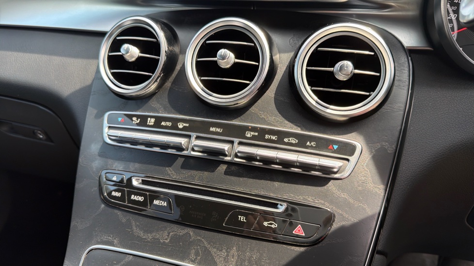 Mercedes-Benz GLC Coupe GLC 250d 4Matic AMG Line Premium 5dr 9G-Tronic Diesel Estate - Image 45