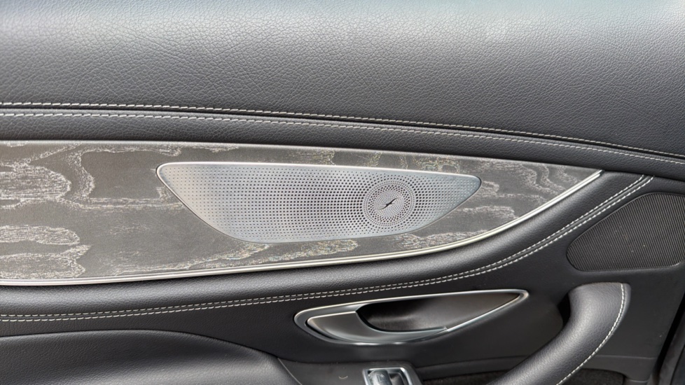 Mercedes-Benz CLS Coupe CLS 450 4Matic AMG Line Premium Plus 4dr 9G-Tronic Petrol Saloon - Image 35