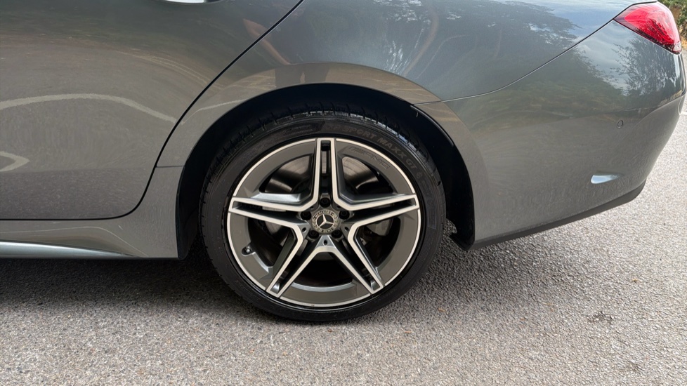 Mercedes-Benz CLS Coupe CLS 450 4Matic AMG Line Premium Plus 4dr 9G-Tronic Petrol Saloon - Image 36