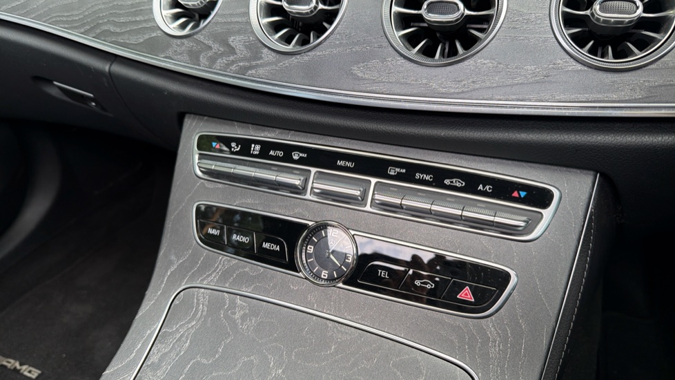 Mercedes-Benz CLS Coupe CLS 450 4Matic AMG Line Premium Plus 4dr 9G-Tronic Petrol Saloon - Image 51