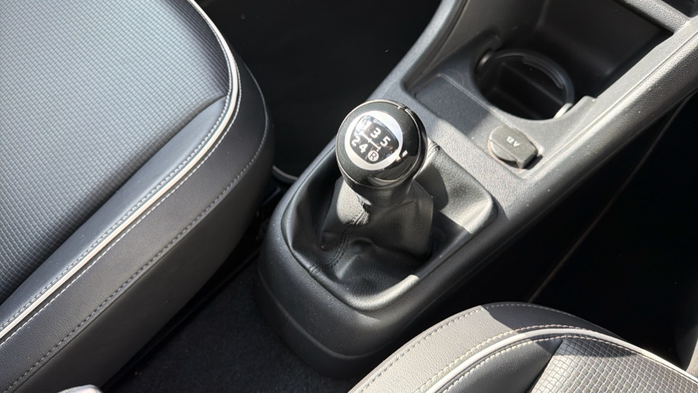 Volkswagen Up 1.0 High Up 5dr Petrol Hatchback - Image 13