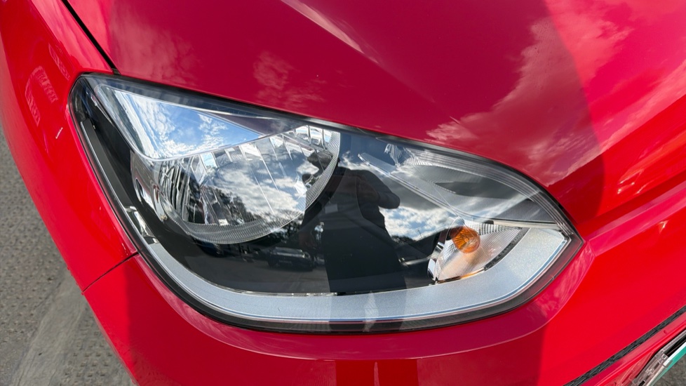 Volkswagen Up 1.0 High Up 5dr Petrol Hatchback - Image 22