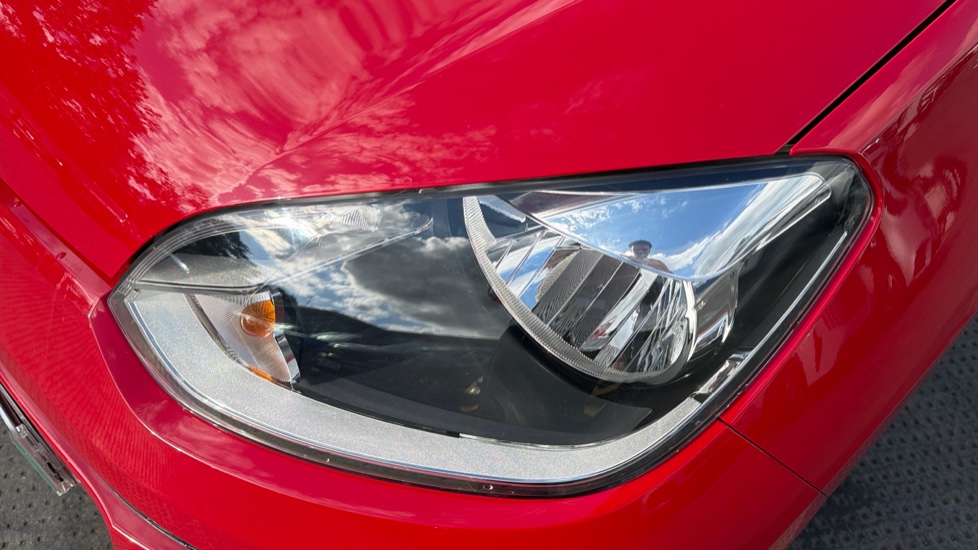 Volkswagen Up 1.0 High Up 5dr Petrol Hatchback - Image 23