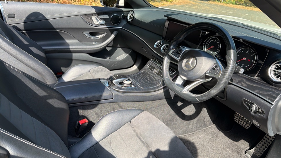 Mercedes-Benz E-Class E220d AMG Line Premium 2dr 9G-Tronic Diesel Cabriolet - Image 11