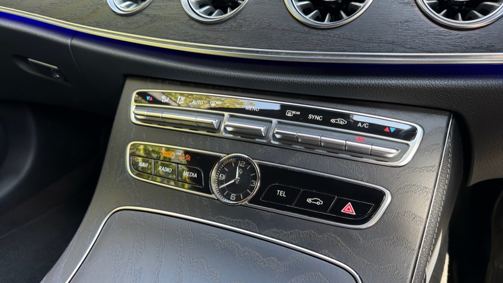 Mercedes-Benz E-Class E220d AMG Line Premium 2dr 9G-Tronic Diesel Cabriolet - Image 13