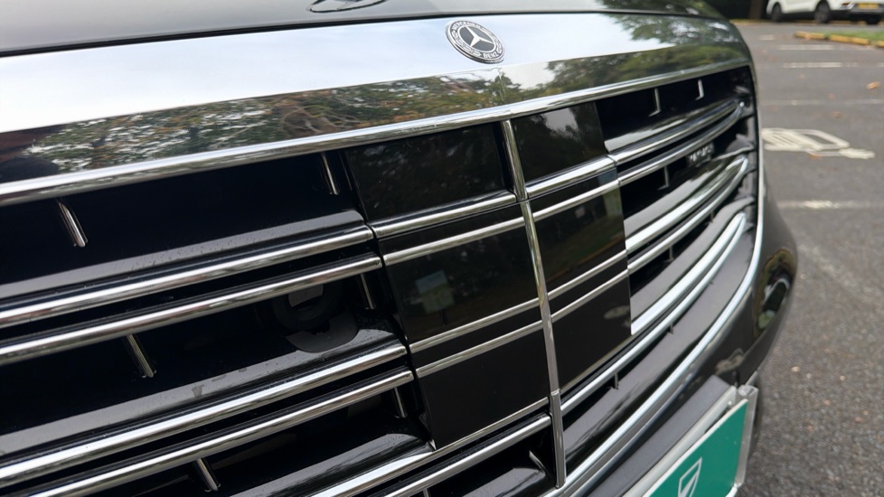 Mercedes-Benz S-Class Maybach S650 4dr Auto Petrol Saloon - Image 24