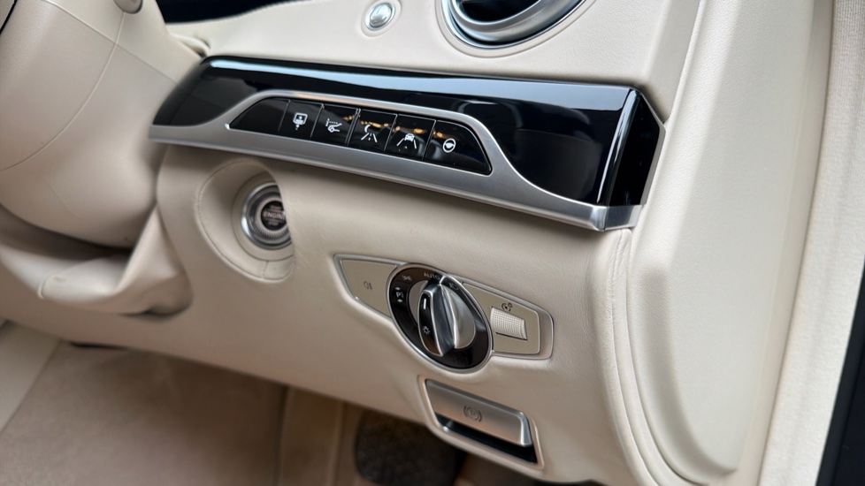 Mercedes-Benz S-Class Maybach S650 4dr Auto Petrol Saloon - Image 34