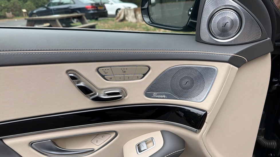 Mercedes-Benz S-Class Maybach S650 4dr Auto Petrol Saloon - Image 55