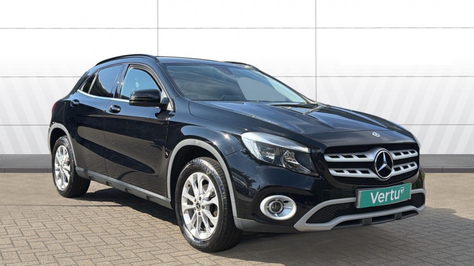 Mercedes-Benz GLA 200d SE Executive 5dr Auto Diesel Hatchback - Image 1