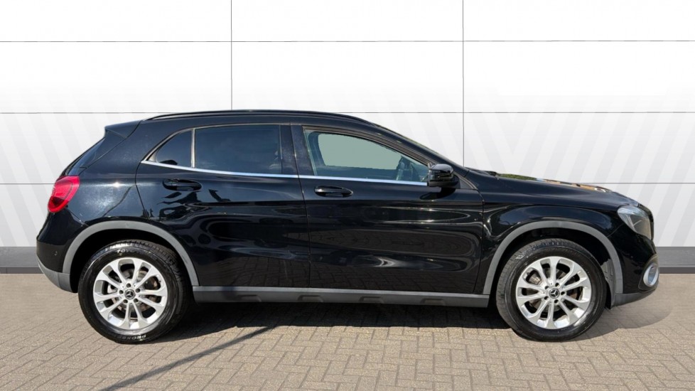 Mercedes-Benz GLA 200d SE Executive 5dr Auto Diesel Hatchback - Image 5