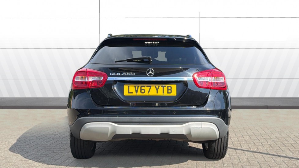 Mercedes-Benz GLA 200d SE Executive 5dr Auto Diesel Hatchback - Image 6