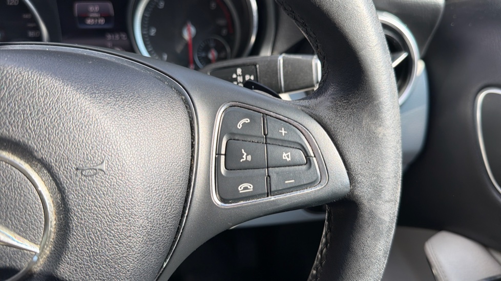 Mercedes-Benz GLA 200d SE Executive 5dr Auto Diesel Hatchback - Image 44
