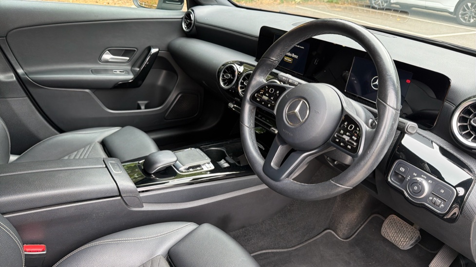 Mercedes-Benz A-Class A180d SE 5dr Auto Diesel Hatchback - Image 11