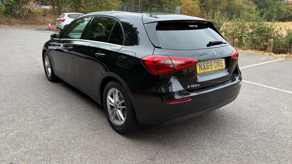 Mercedes-Benz A-Class A180d SE 5dr Auto Diesel Hatchback - Image 31
