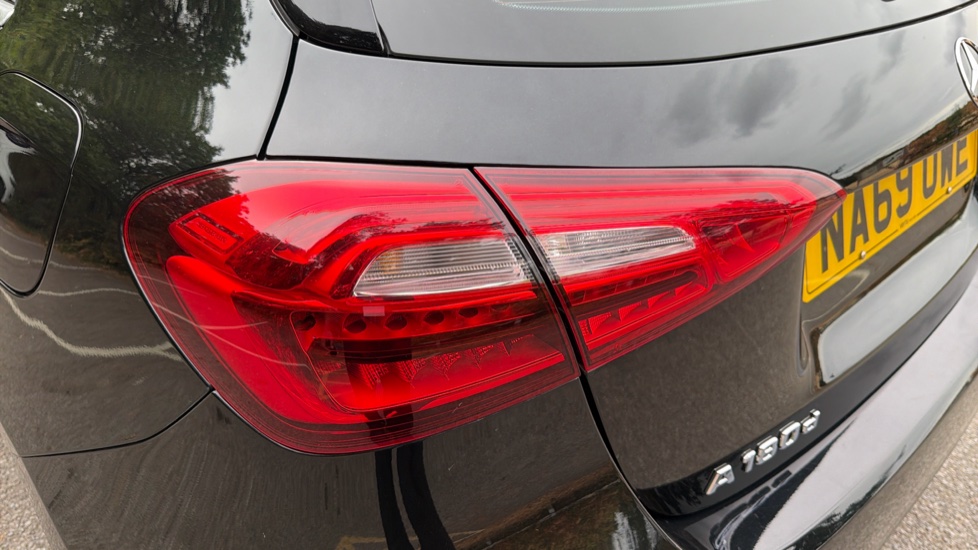 Mercedes-Benz A-Class A180d SE 5dr Auto Diesel Hatchback - Image 33