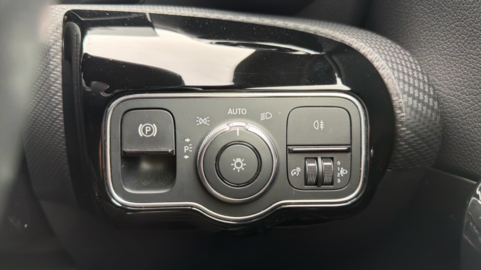 Mercedes-Benz A-Class A180d SE 5dr Auto Diesel Hatchback - Image 36