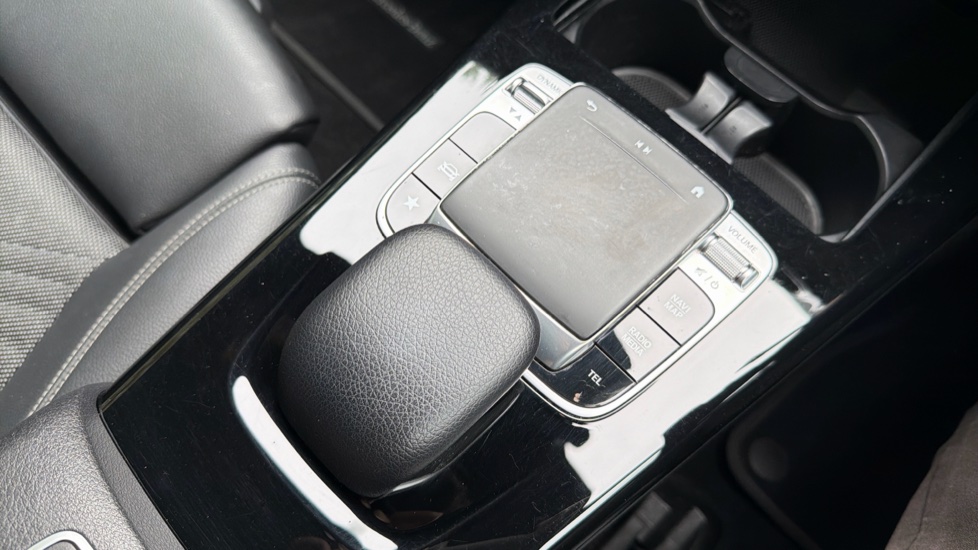 Mercedes-Benz A-Class A180d SE 5dr Auto Diesel Hatchback - Image 37