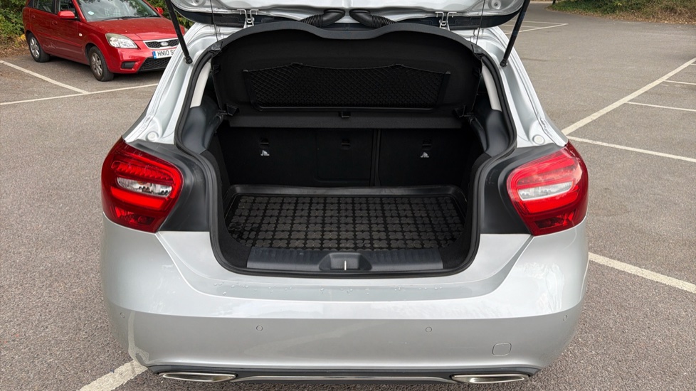 Mercedes-Benz A-Class A180d Sport Executive 5dr Diesel Hatchback - Image 4