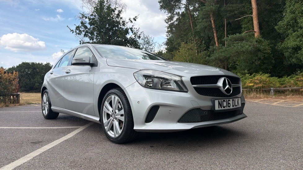 Mercedes-Benz A-Class A180d Sport Executive 5dr Diesel Hatchback - Image 21