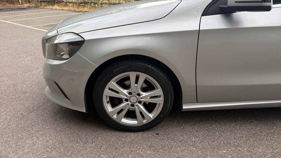 Mercedes-Benz A-Class A180d Sport Executive 5dr Diesel Hatchback - Image 26