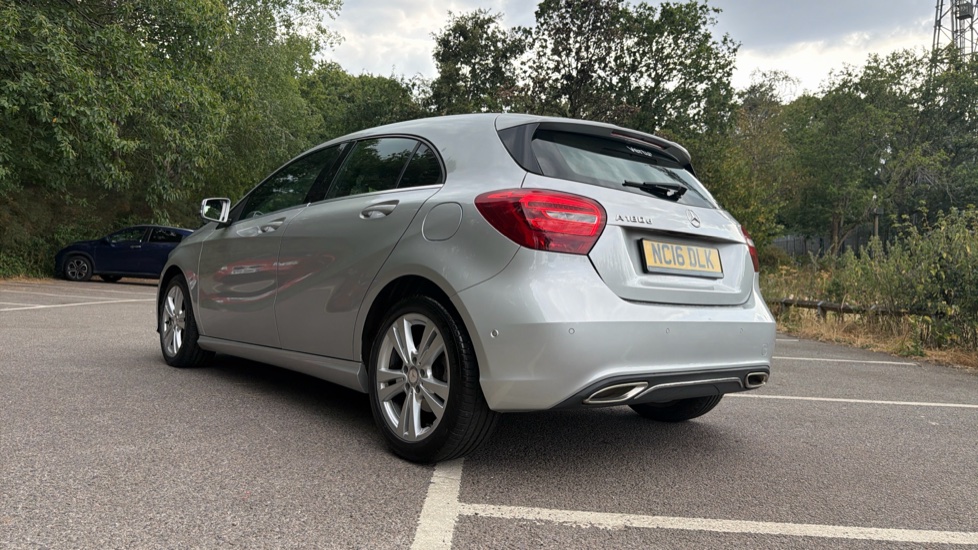 Mercedes-Benz A-Class A180d Sport Executive 5dr Diesel Hatchback - Image 32