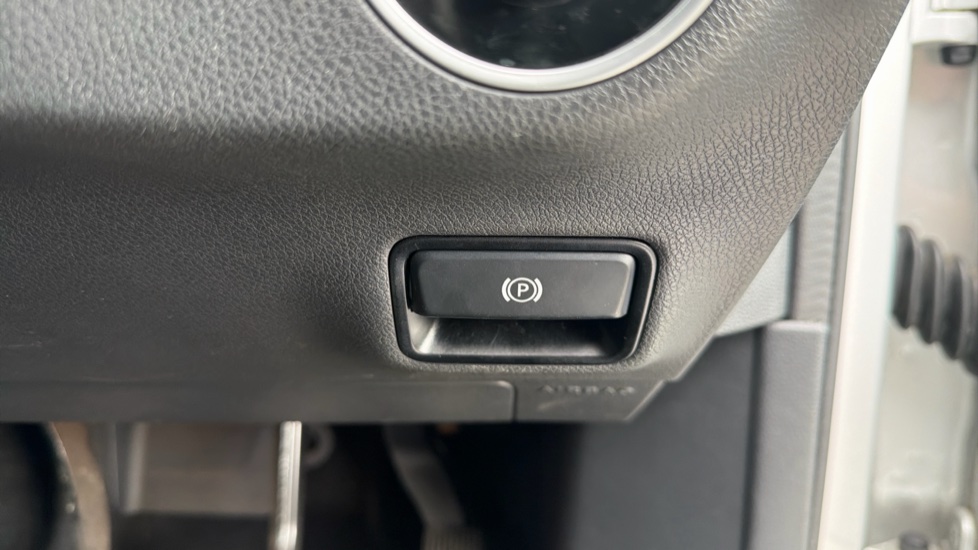 Mercedes-Benz A-Class A180d Sport Executive 5dr Diesel Hatchback - Image 41