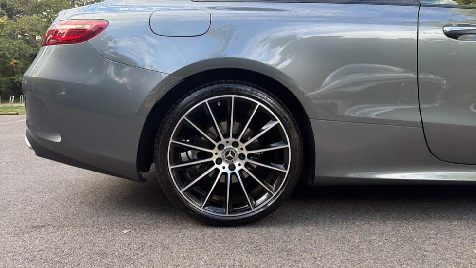 Mercedes-Benz E-Class E300 AMG Line Premium Plus 2dr 9G-Tronic Petrol Coupe - Image 7